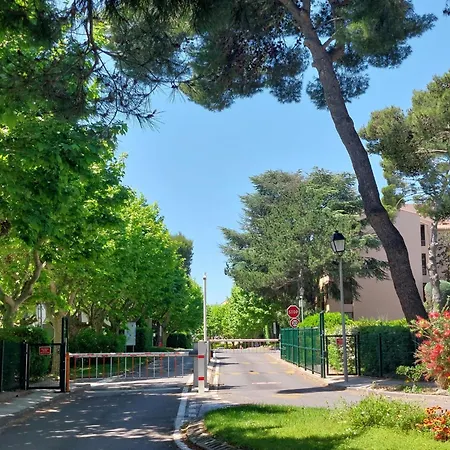 Les Rivages De Coudouliere-28 By Interhome Six-Fours-les-Plages